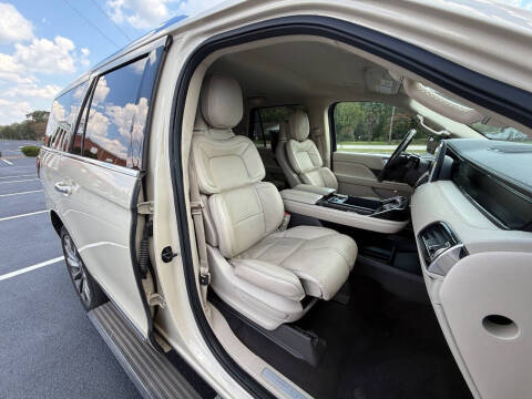 2018 Lincoln Navigator Select