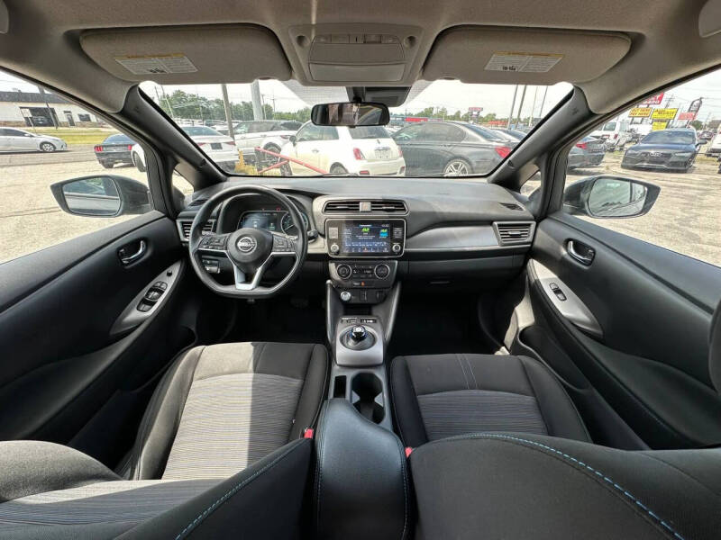 2023 Nissan LEAF S