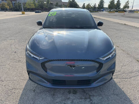 2023 Ford Mustang Mach-E Select