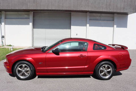 2005 Ford Mustang GT Premium