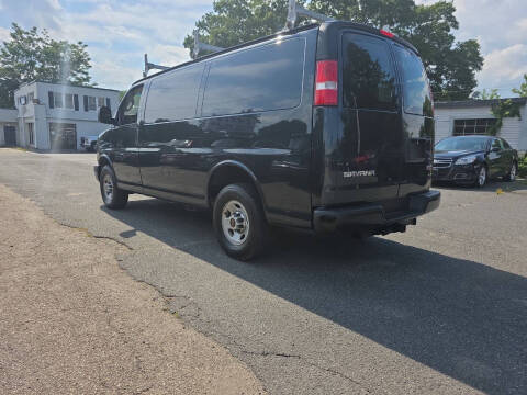 2017 GMC Savana 2500