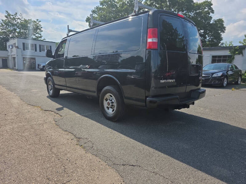 2017 GMC Savana 2500
