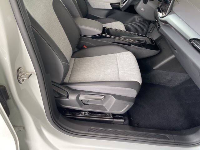 2025 Volkswagen ID.4 Pro