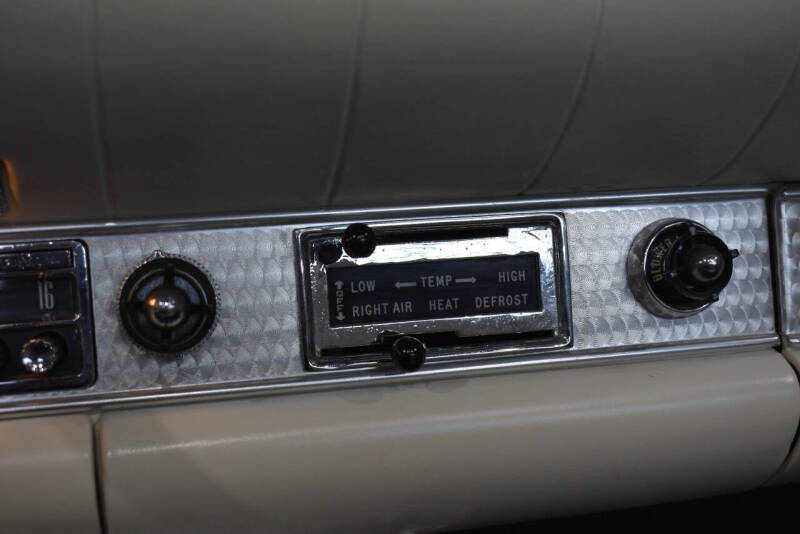 1957 Ford Thunderbird