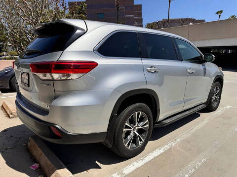 2018 Toyota Highlander Hybrid LE
