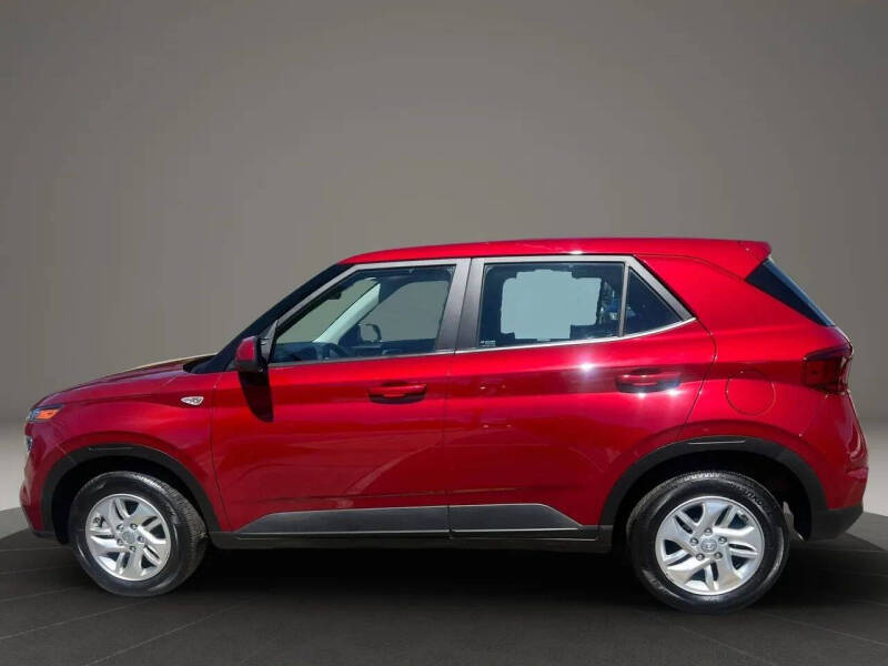2025 Hyundai Venue SE