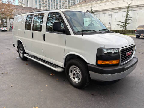 2024 GMC Savana 2500