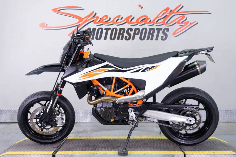 2019 KTM 690 SMC R