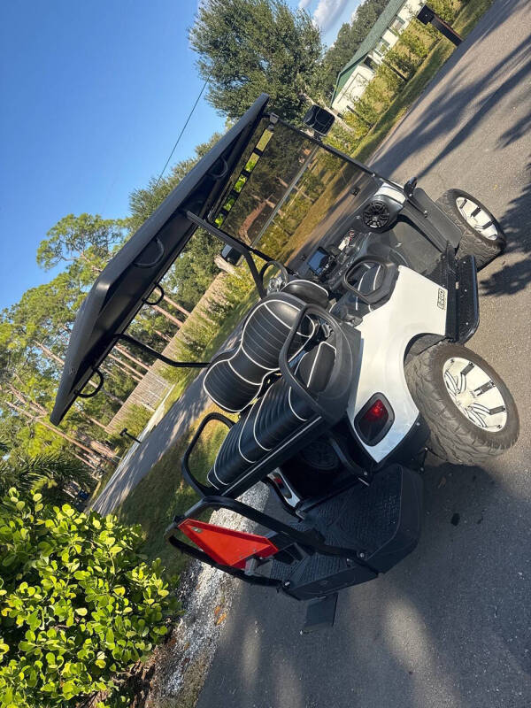 2015 E-Z-GO Express S4