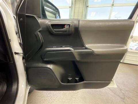 2020 Toyota Tacoma SR