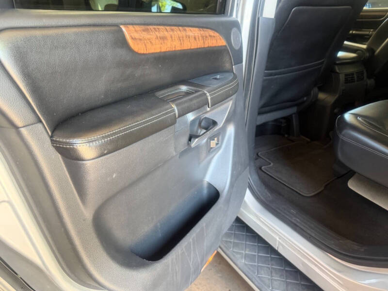 2012 Nissan Armada Platinum
