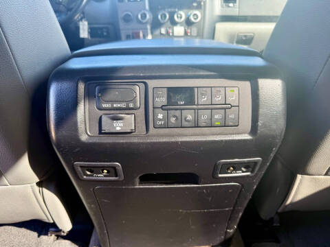 2013 Toyota Sequoia Platinum