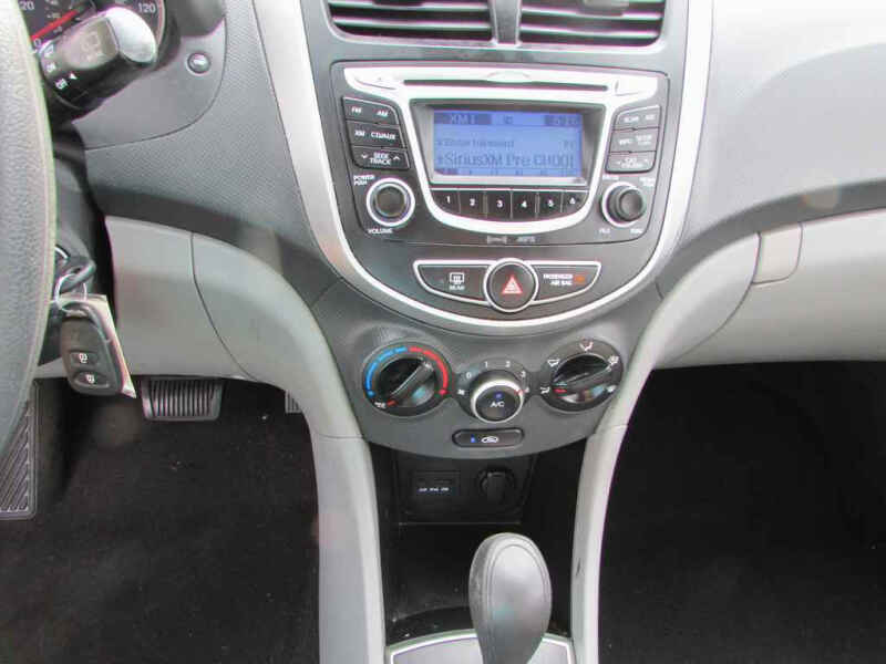 2013 Hyundai Accent GS