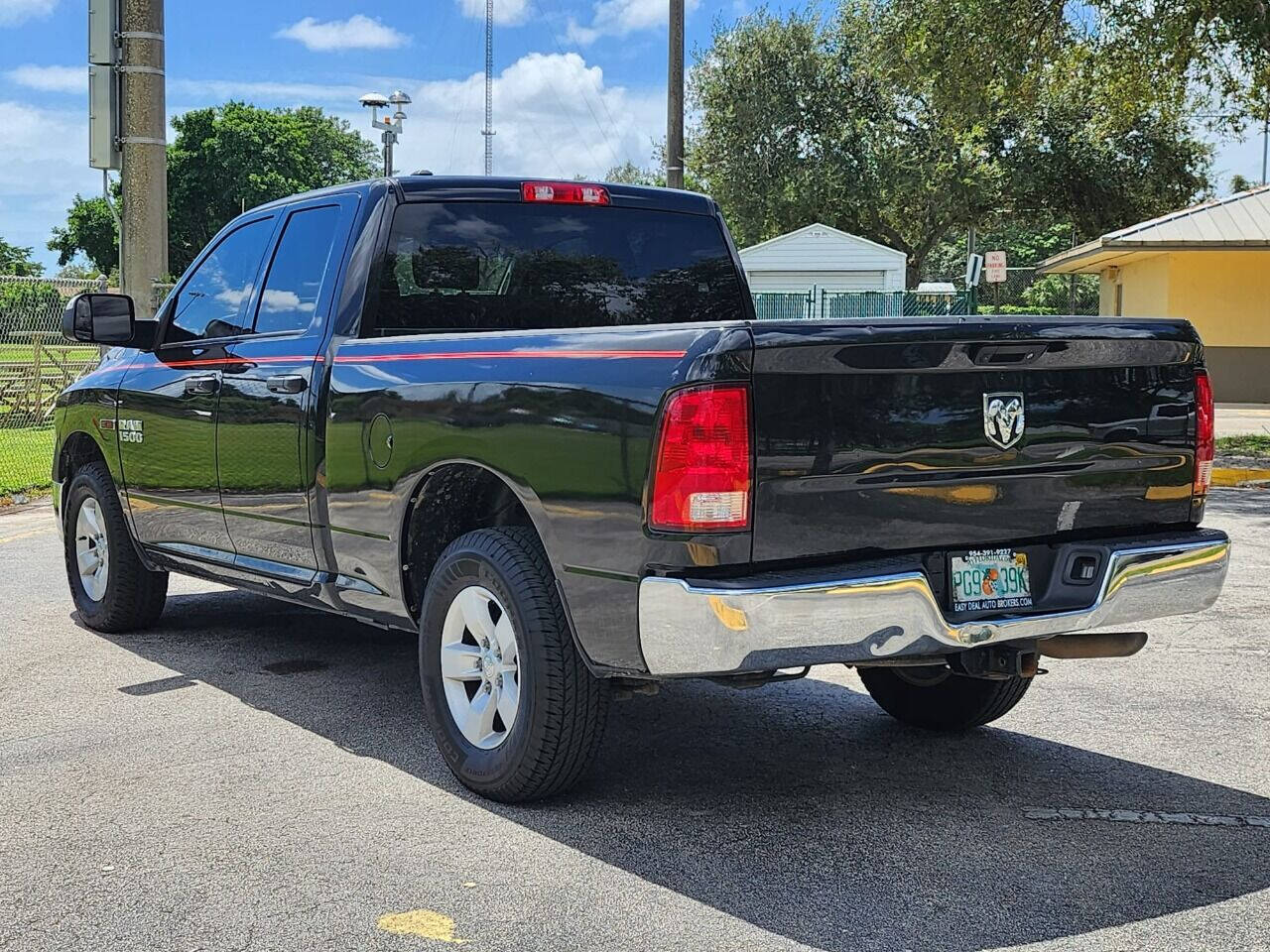 2017 RAM 1500 Pickup - $19,995
