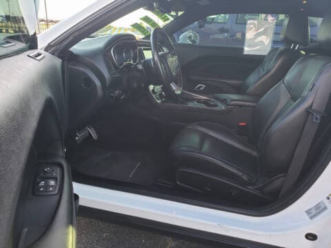 2016 Dodge Challenger R/T Plus