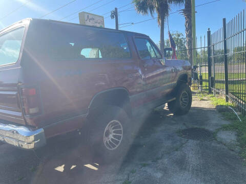 1989 Dodge Ramcharger 100