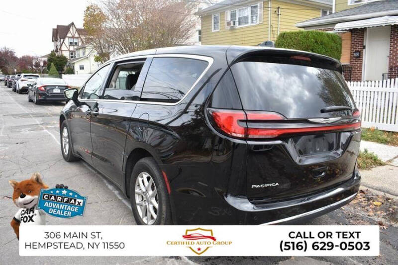 2024 Chrysler Pacifica Touring L