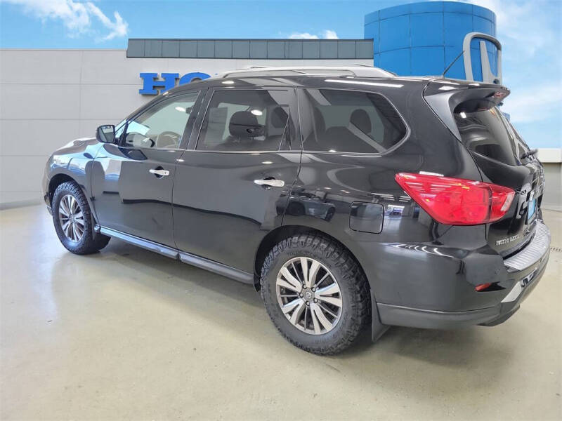 2018 Nissan Pathfinder SV