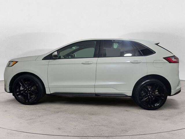 2022 Ford Edge ST