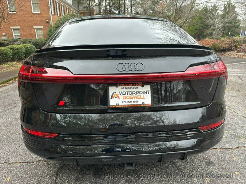 2024 Audi Q8 Sportback e-tron quattro Prestige S line