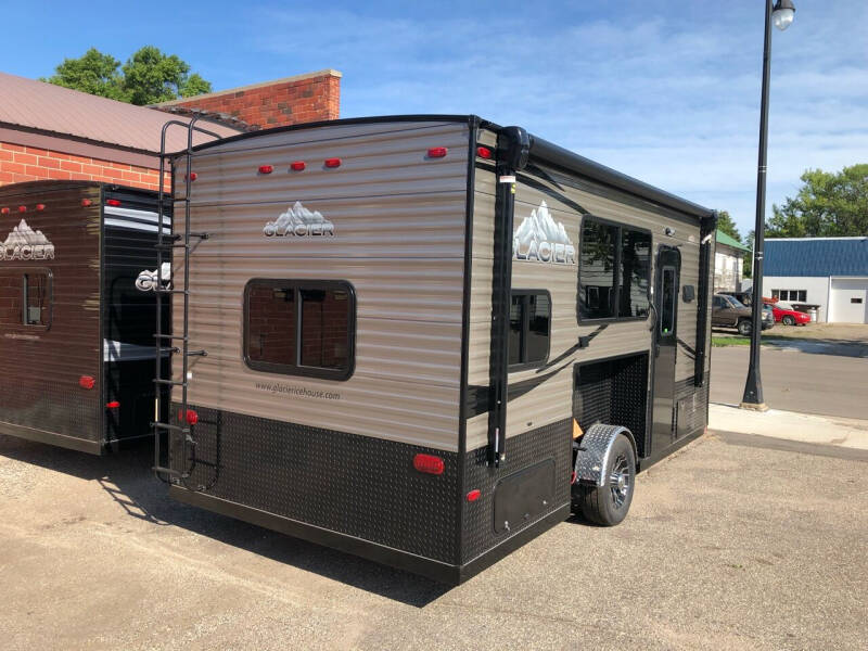 2022 Glacier 17’ RV