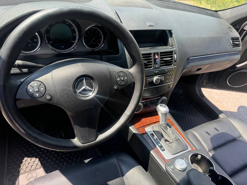 2009 Mercedes-Benz C-Class for sale at Car ConneXion Inc in Knoxville, TN