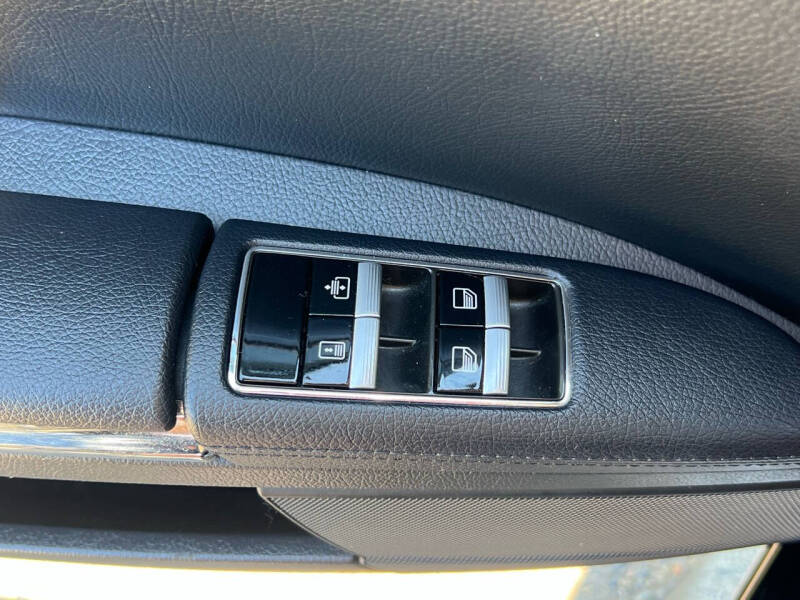 2012 Mercedes-Benz S-Class S 550