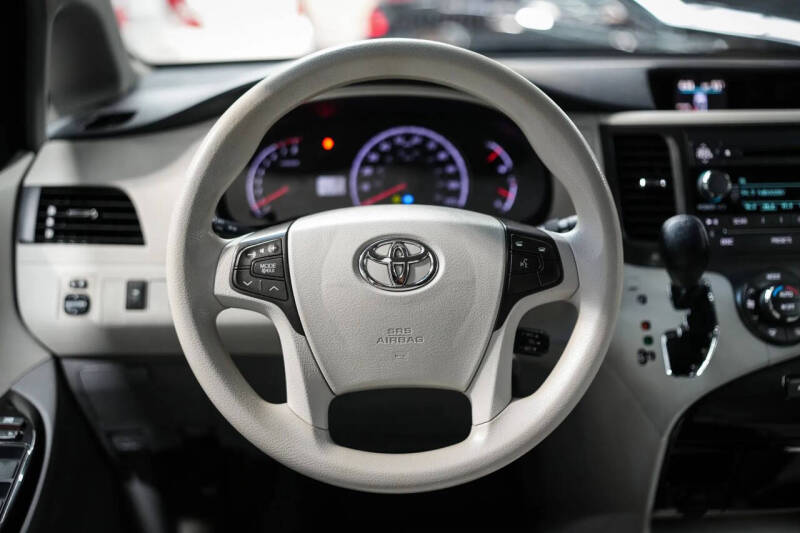 2013 Toyota Sienna