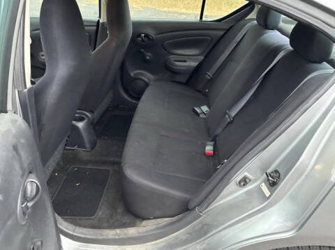 2013 Nissan Versa 1.6 S