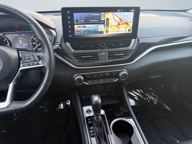 2023 Nissan Altima 2.5 SR