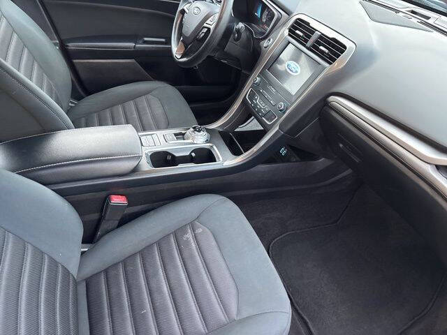 2019 Ford Fusion Hybrid SE