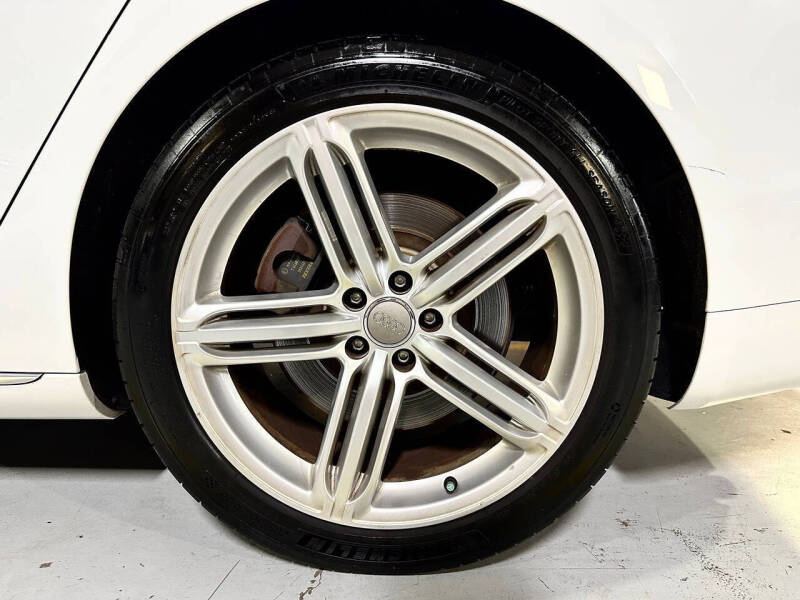 2012 Audi A8 quattro