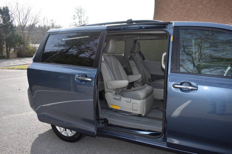 2014 Toyota Sienna Limited 7-Passenger