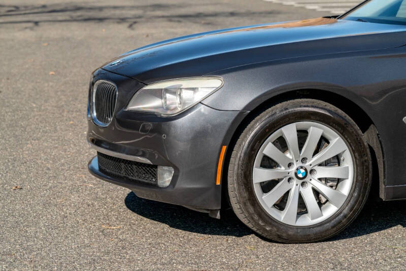 2011 BMW 7 Series 750Li xDrive