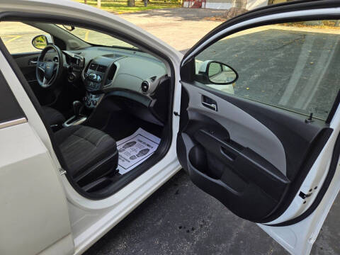 2015 Chevrolet Sonic LT Auto