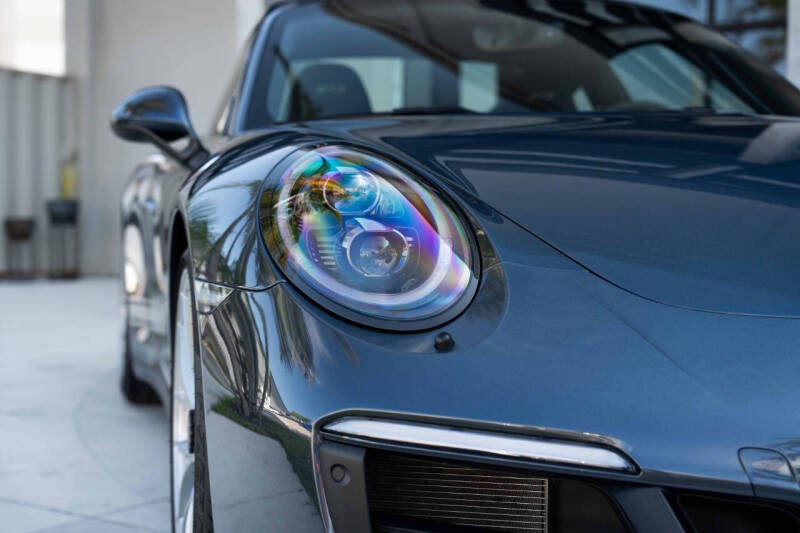 2017 Porsche 911 Carrera GTS
