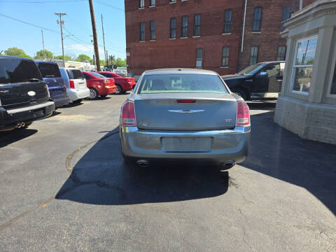 2012 Chrysler 300 Limited