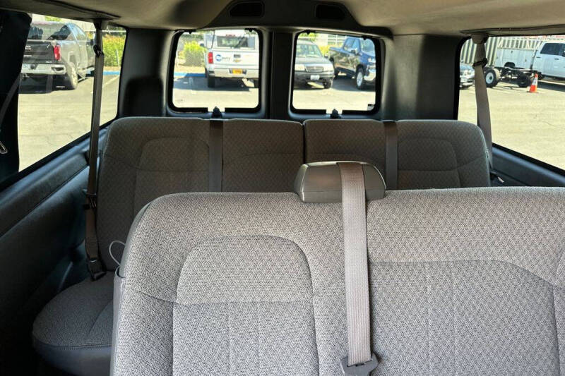 2024 Chevrolet Express LT 3500