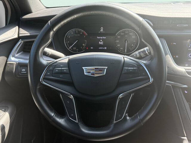 2023 Cadillac XT5 Luxury