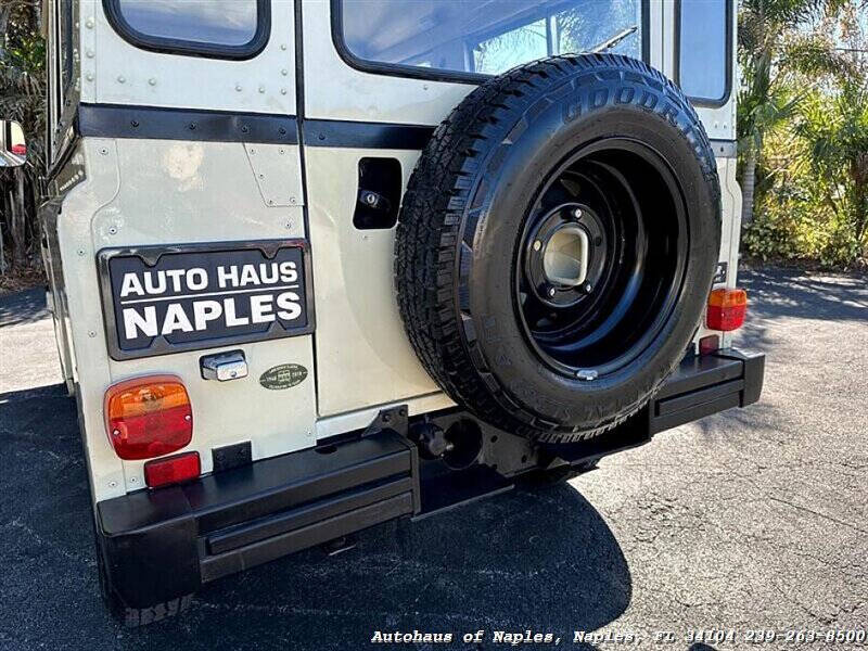 1987 Land Rover Defender