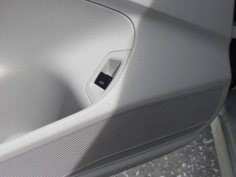 2013 Volkswagen Passat S