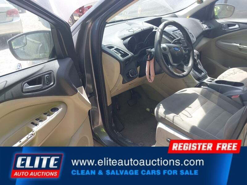 2015 Ford Escape SE