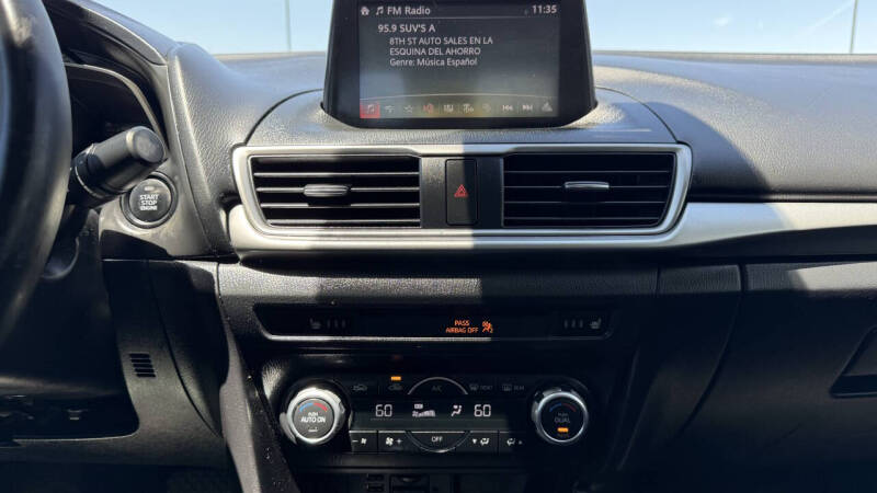 2018 Mazda MAZDA3 Touring
