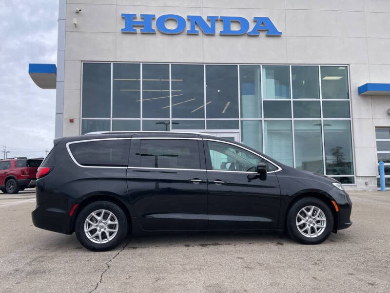 2021 Chrysler Pacifica Touring L