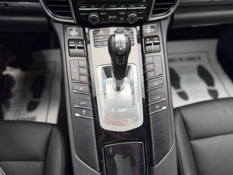 2011 Porsche Panamera