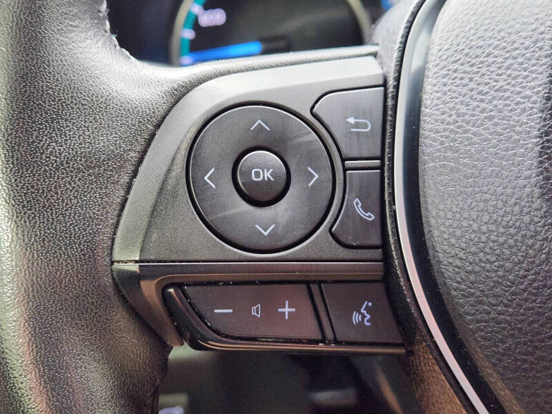 2022 Toyota RAV4 Hybrid XLE