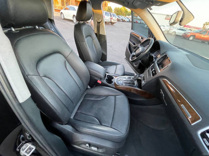 2016 Audi Q5 2.0T quattro Premium Plus