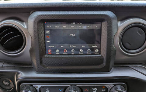 2022 Jeep Gladiator Sport