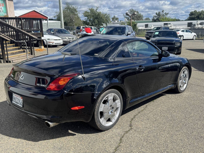 2005 Lexus SC 430