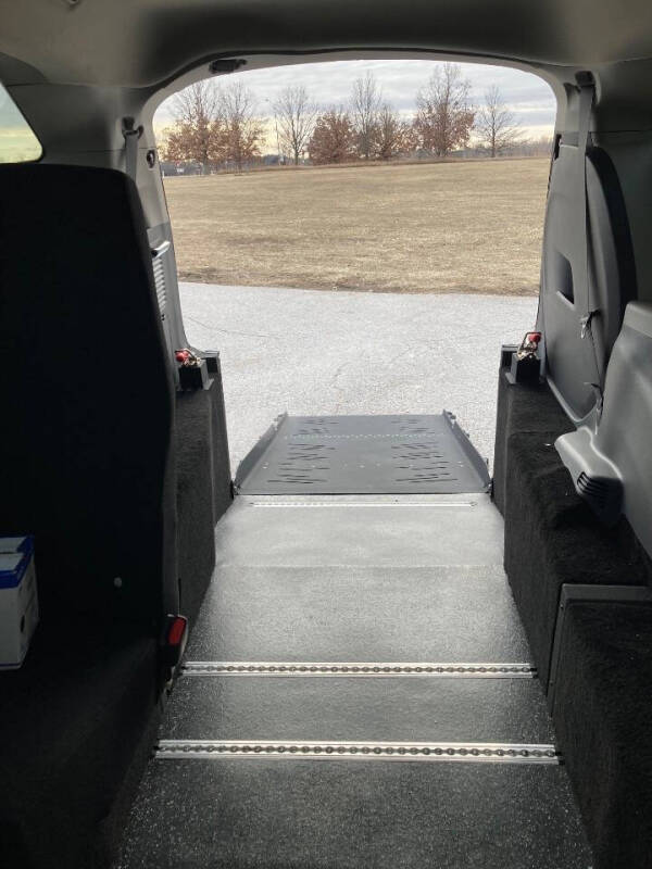 2024 Toyota Sienna LE 8-Passenger